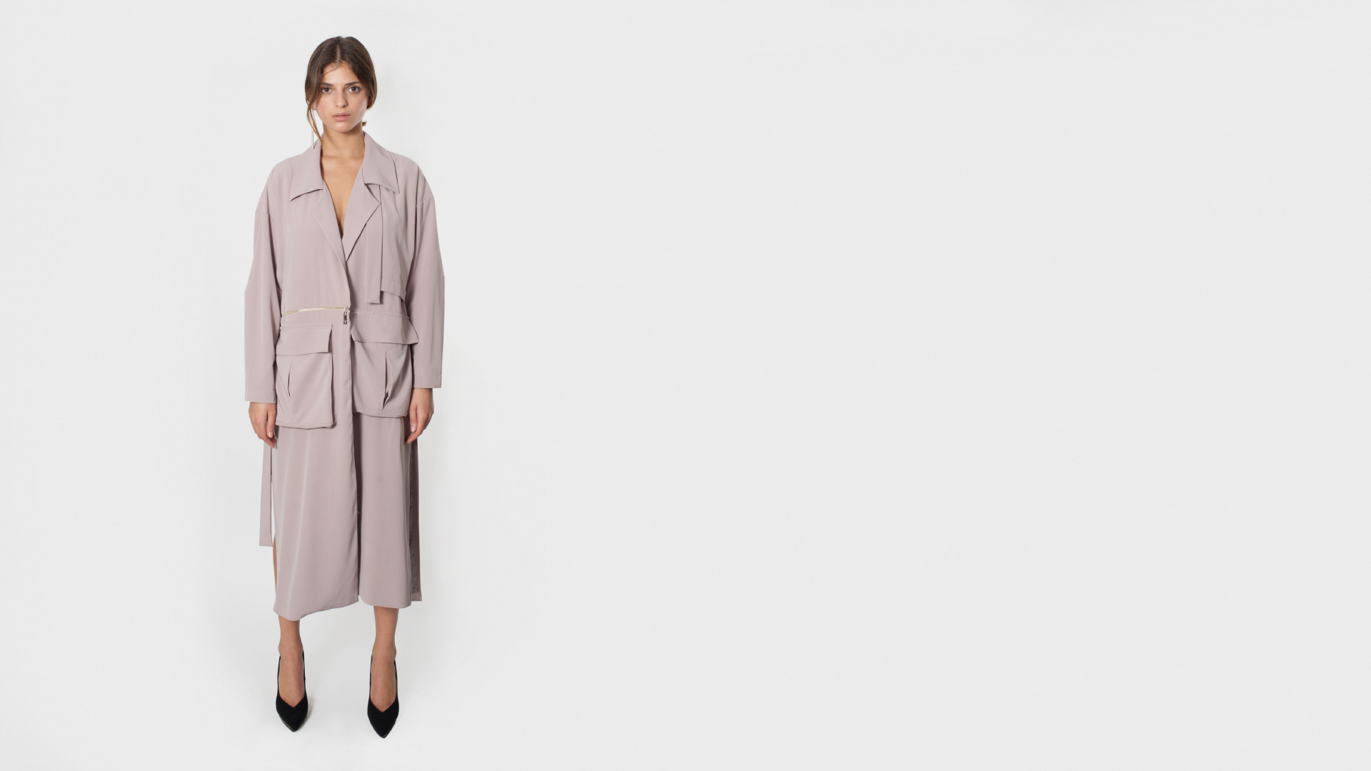 płaszcz różowy z kieszeniami